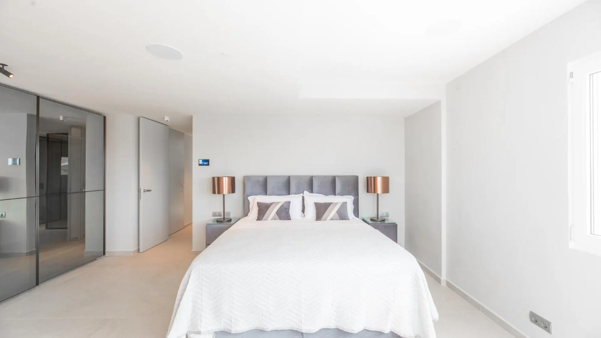 Casa Nonno - Modern Villa With Sea View Near Town Can Furnet