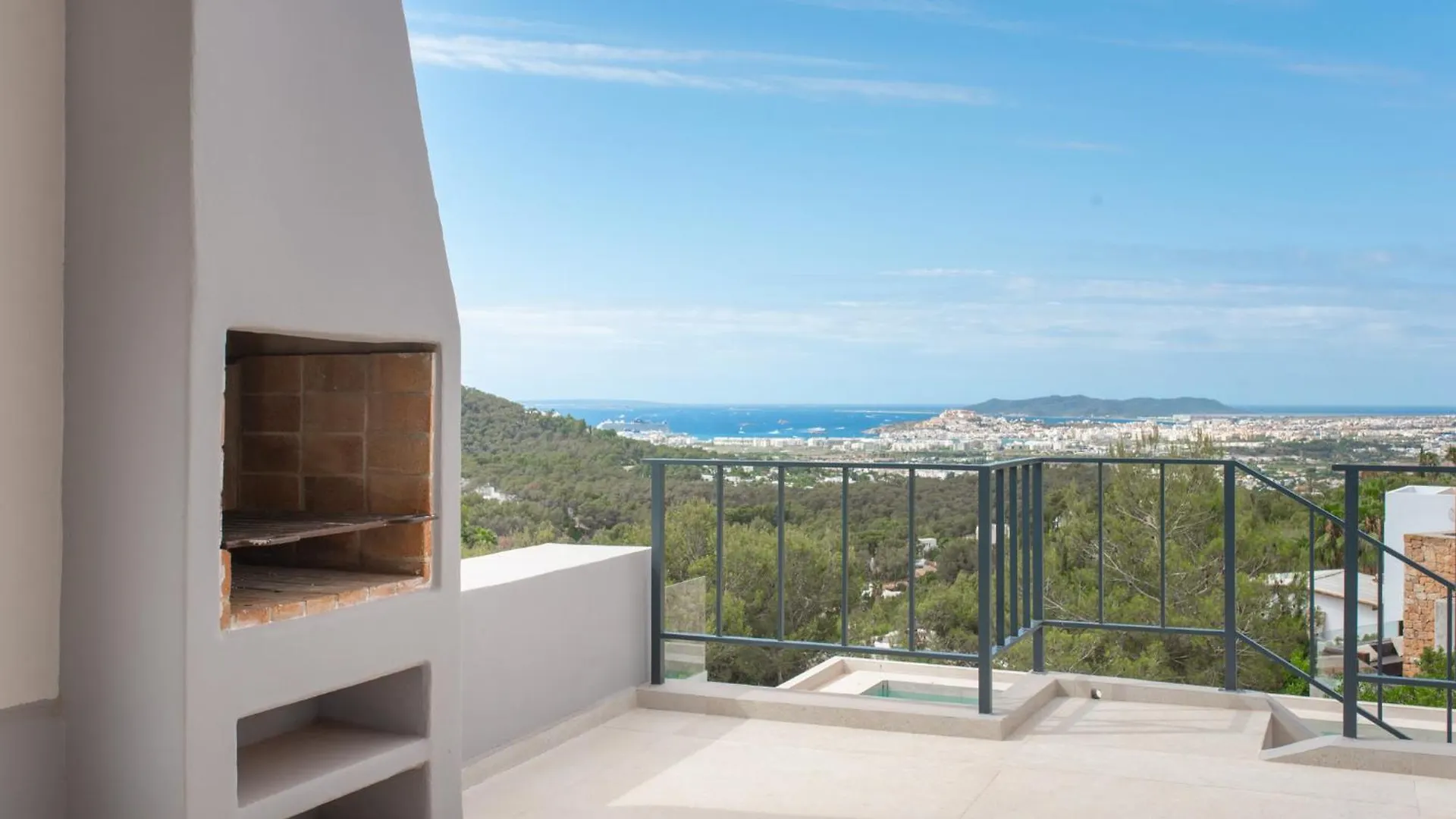 Casa Nonno - Modern Villa With Sea View Near Town Can Furnet